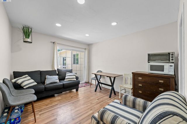 16829 Daryl Ave, San Lorenzo, CA 94580