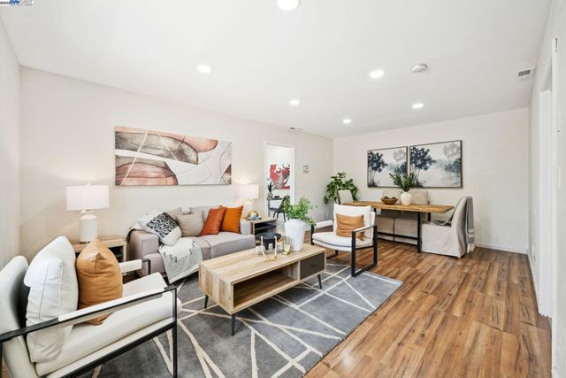 16829 Daryl Ave, San Lorenzo, CA 94580