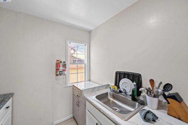 16829 Daryl Ave, San Lorenzo, CA 94580