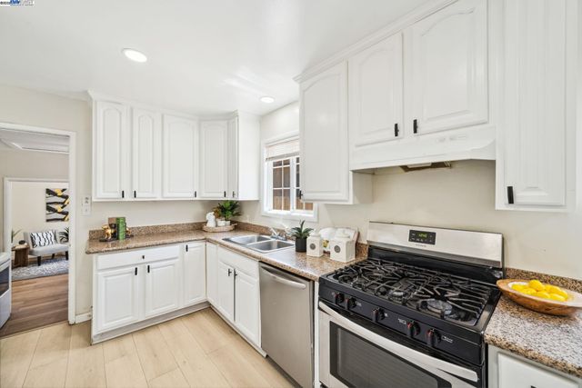 16829 Daryl Ave, San Lorenzo, CA 94580