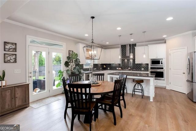 802 Omaha Place, Kennesaw, GA 30152