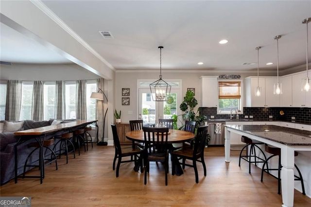 802 Omaha Place, Kennesaw, GA 30152