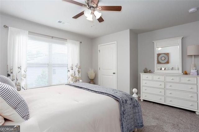 802 Omaha Place, Kennesaw, GA 30152