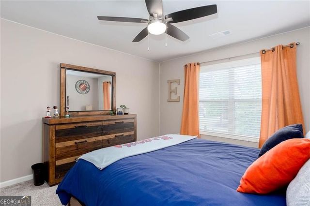 802 Omaha Place, Kennesaw, GA 30152