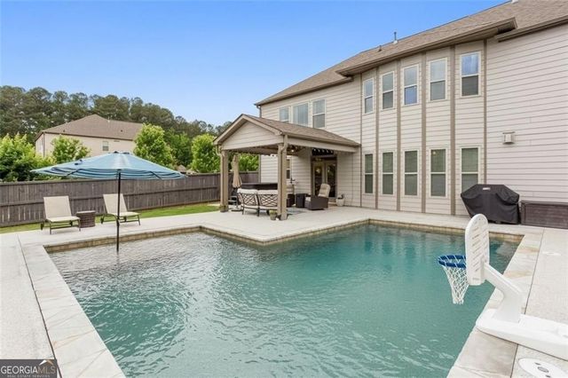 802 Omaha Place, Kennesaw, GA 30152