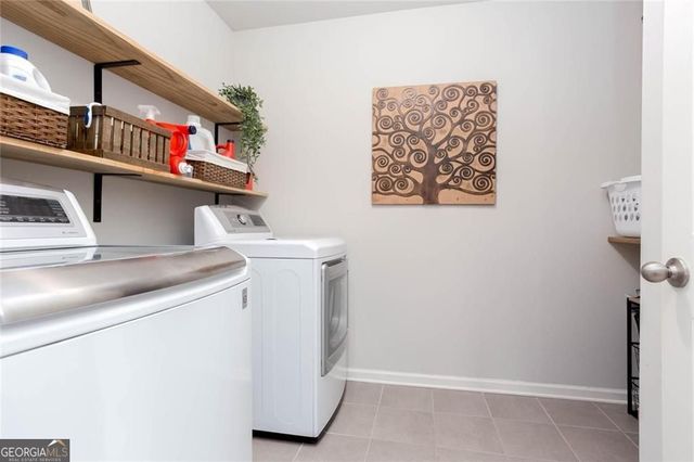 802 Omaha Place, Kennesaw, GA 30152