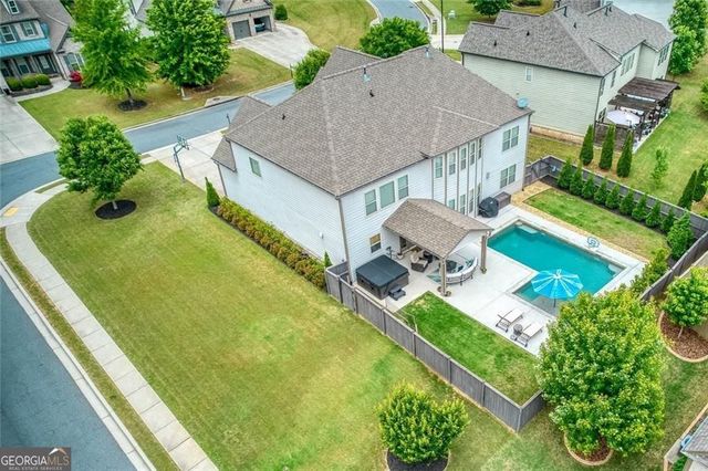 802 Omaha Place, Kennesaw, GA 30152