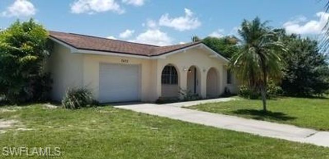 7472 San Carlos BLVD, Fort Myers, FL 33967