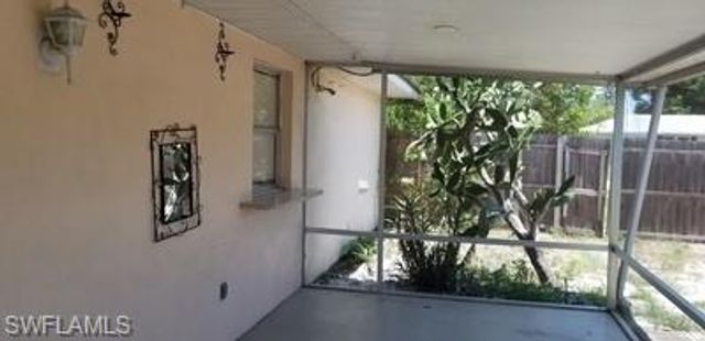 7472 San Carlos BLVD, Fort Myers, FL 33967