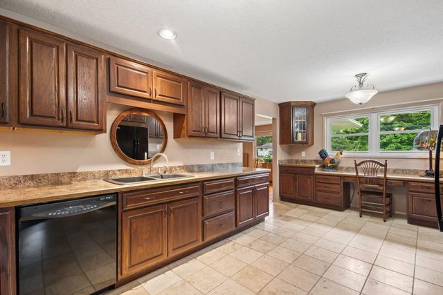 193 Caroline Drive, Hebron, OH 43025