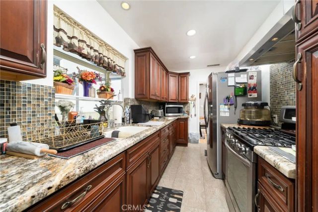 2737 S Spaulding, Los Angeles, CA 90016