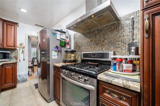 2737 S Spaulding, Los Angeles, CA 90016