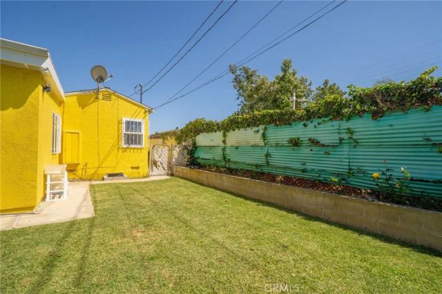 2737 S Spaulding, Los Angeles, CA 90016