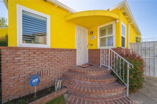 2737 S Spaulding, Los Angeles, CA 90016