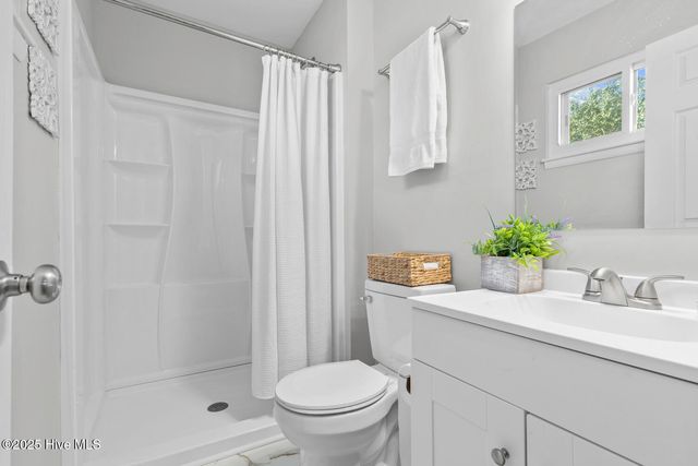 501 Holly Court, Jacksonville, NC 28540