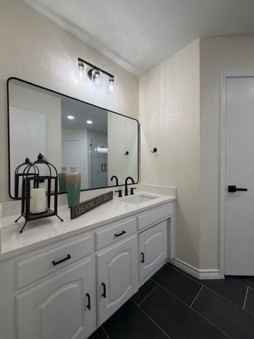 108 Amory Drive, Benbrook, TX 76126