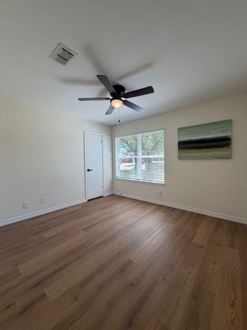 108 Amory Drive, Benbrook, TX 76126