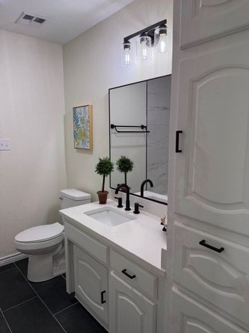 108 Amory Drive, Benbrook, TX 76126