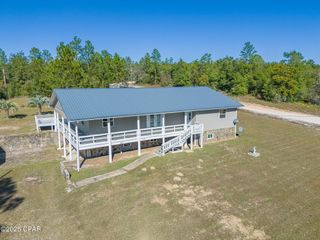 2672 W Laurel Drive, Alford, FL 32420