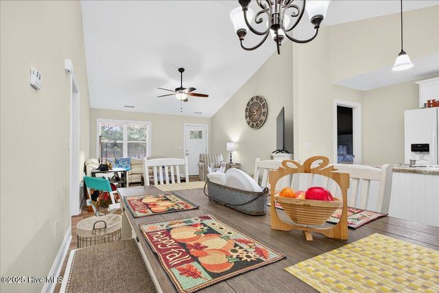 104 NE 40th Street, Oak Island, NC 28465