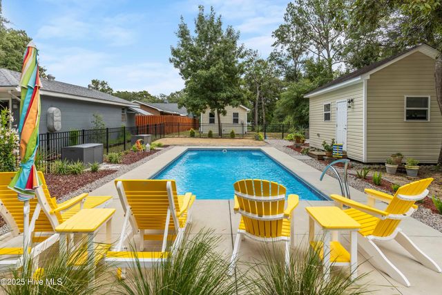 104 NE 40th Street, Oak Island, NC 28465