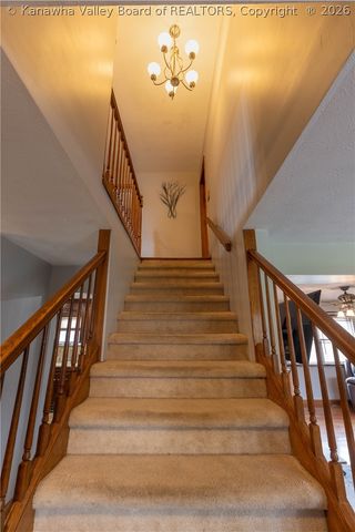 126 Rolling Acres Road, Winfield, WV 25213