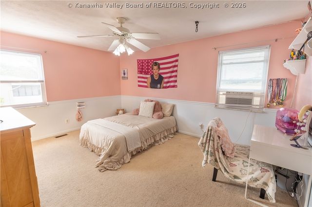 126 Rolling Acres Road, Winfield, WV 25213