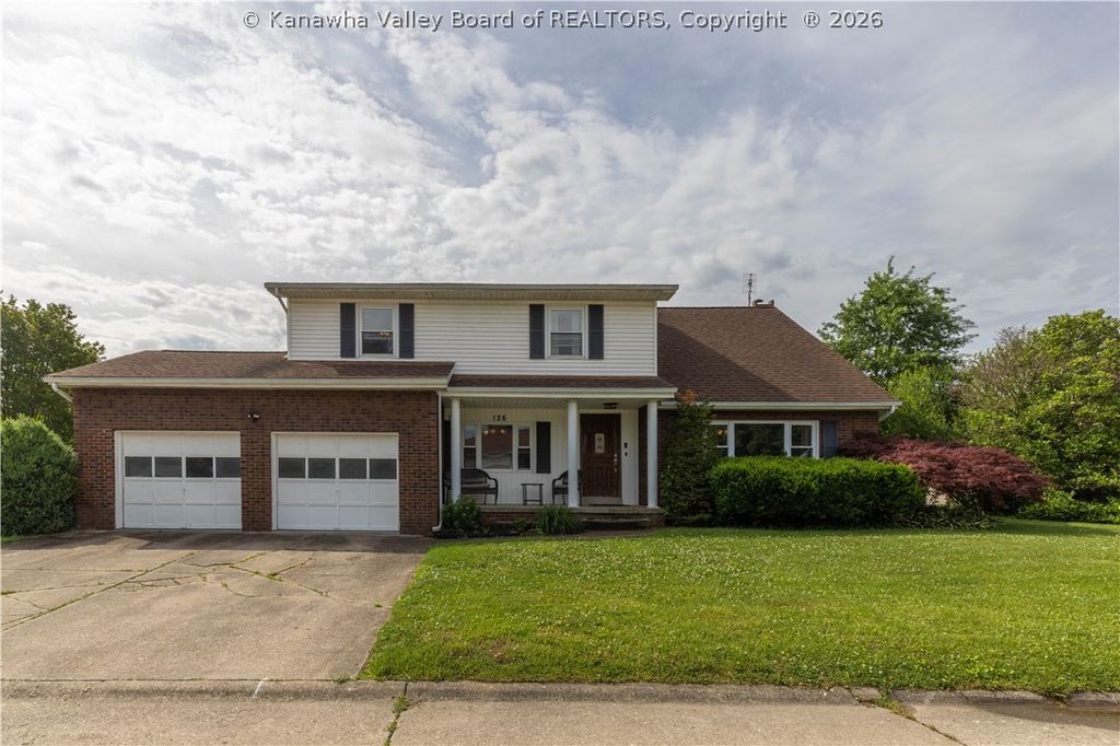 126 Rolling Acres Road, Winfield, WV 25213