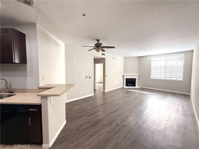 1450 N Vista Street 102, Los Angeles, CA 90046