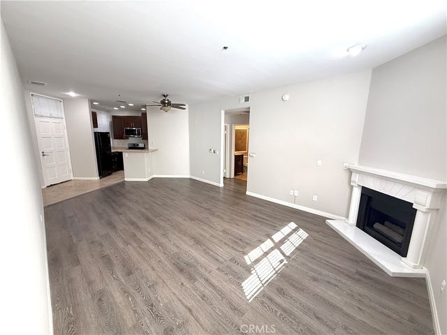 1450 N Vista Street 102, Los Angeles, CA 90046