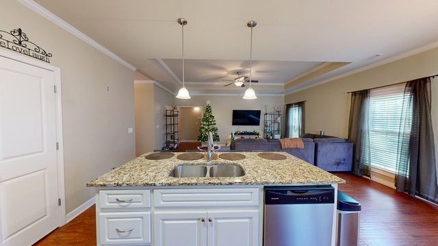 125 Orchard Park Drive, Dothan, AL 36301