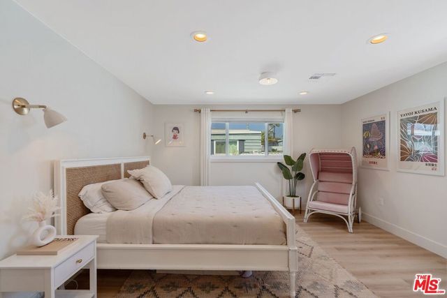 29500 Heathercliff Road 10, Malibu, CA 90265