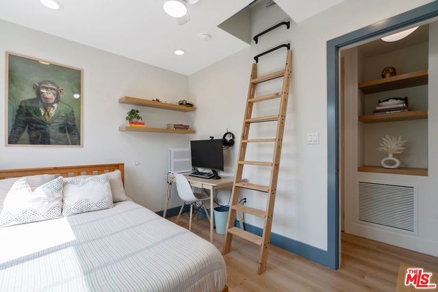 29500 Heathercliff Road 10, Malibu, CA 90265