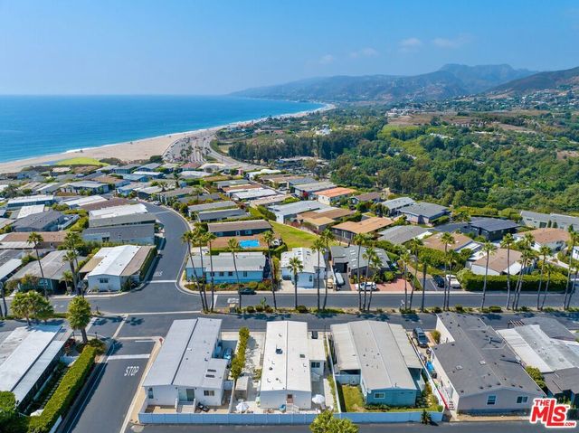 29500 Heathercliff Road 10, Malibu, CA 90265