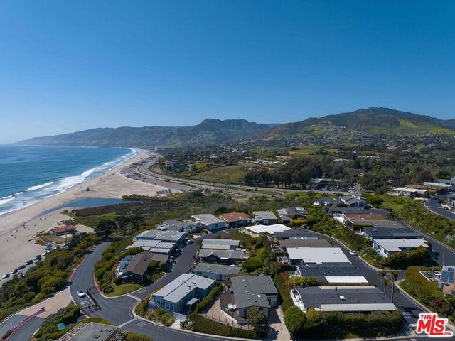 29500 Heathercliff Road 10, Malibu, CA 90265