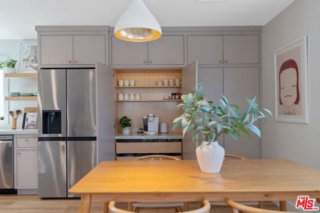 29500 Heathercliff Road 10, Malibu, CA 90265