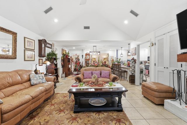 645 Diane Lane, Conway, AR 72034