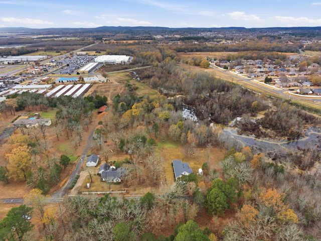 645 Diane Lane, Conway, AR 72034