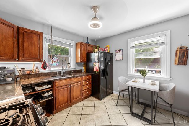 345 Durrell Avenue, Wyoming, OH 45215