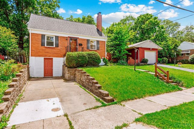 345 Durrell Avenue, Wyoming, OH 45215