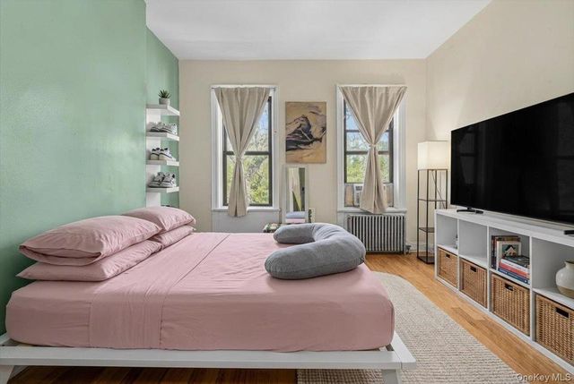 35 Kingsland Avenue 3R, Brooklyn, NY 11211