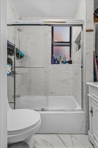 35 Kingsland Avenue 3R, Brooklyn, NY 11211
