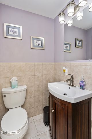 7 Chango Drive, Malta, NY 12019