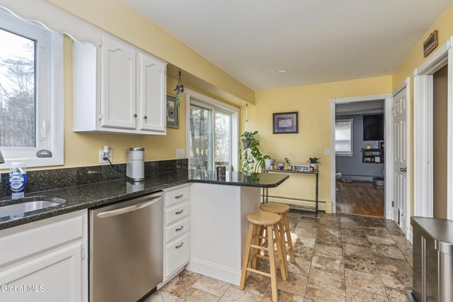 7 Chango Drive, Malta, NY 12019