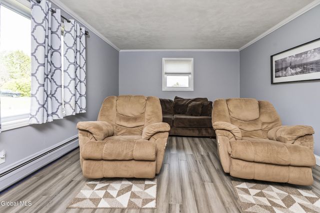 7 Chango Drive, Malta, NY 12019