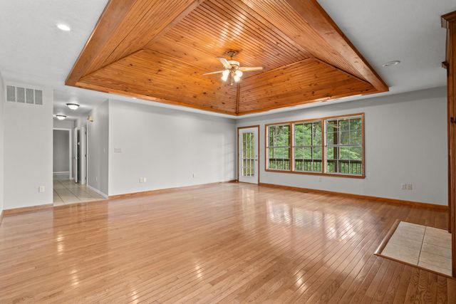 9 Buttonwood Drive, Kimberling City, MO 65686