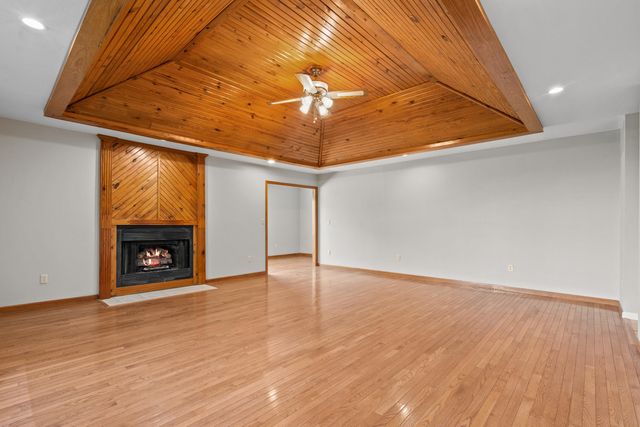 9 Buttonwood Drive, Kimberling City, MO 65686