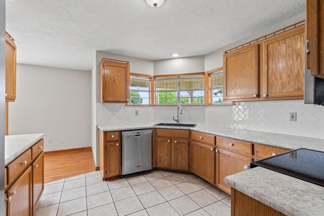 9 Buttonwood Drive, Kimberling City, MO 65686