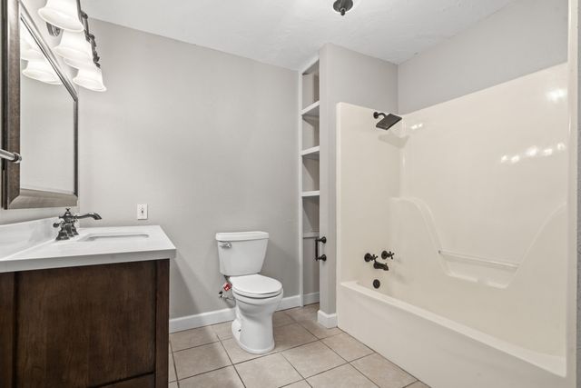 9 Buttonwood Drive, Kimberling City, MO 65686
