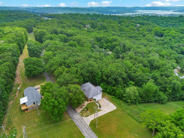9 Buttonwood Drive, Kimberling City, MO 65686